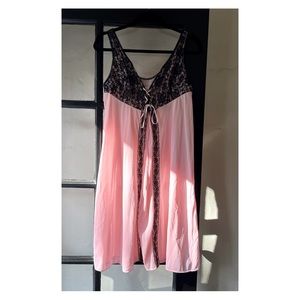Darling 60’s Pink Baby Doll Lingerie Dress with Lace Trim